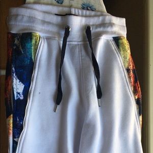 Drawstring Joggers W/ Graphic Pockets